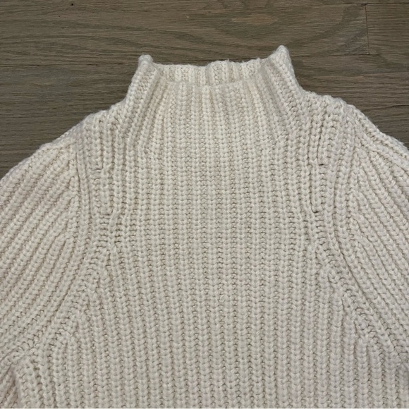 Leith Women's Ivory Chunky Ribbed Knit Mock Neck Pullover Sweater - Picture 10 of 11